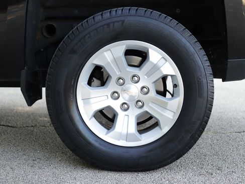 Used 2018 Chevrolet Silverado 1500 LTZ Z71 AWD/4WD image 39