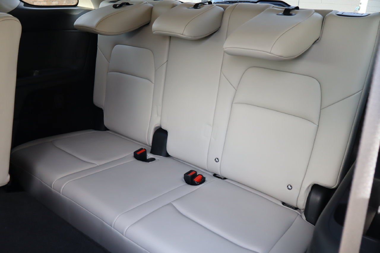 Used 2026 Nissan Pathfinder SL FWD image 6