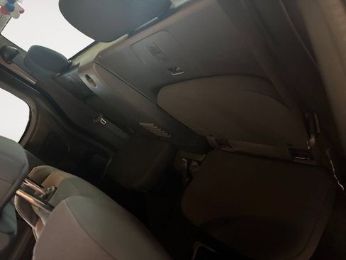 Used 2022 Nissan Frontier S RWD image 13