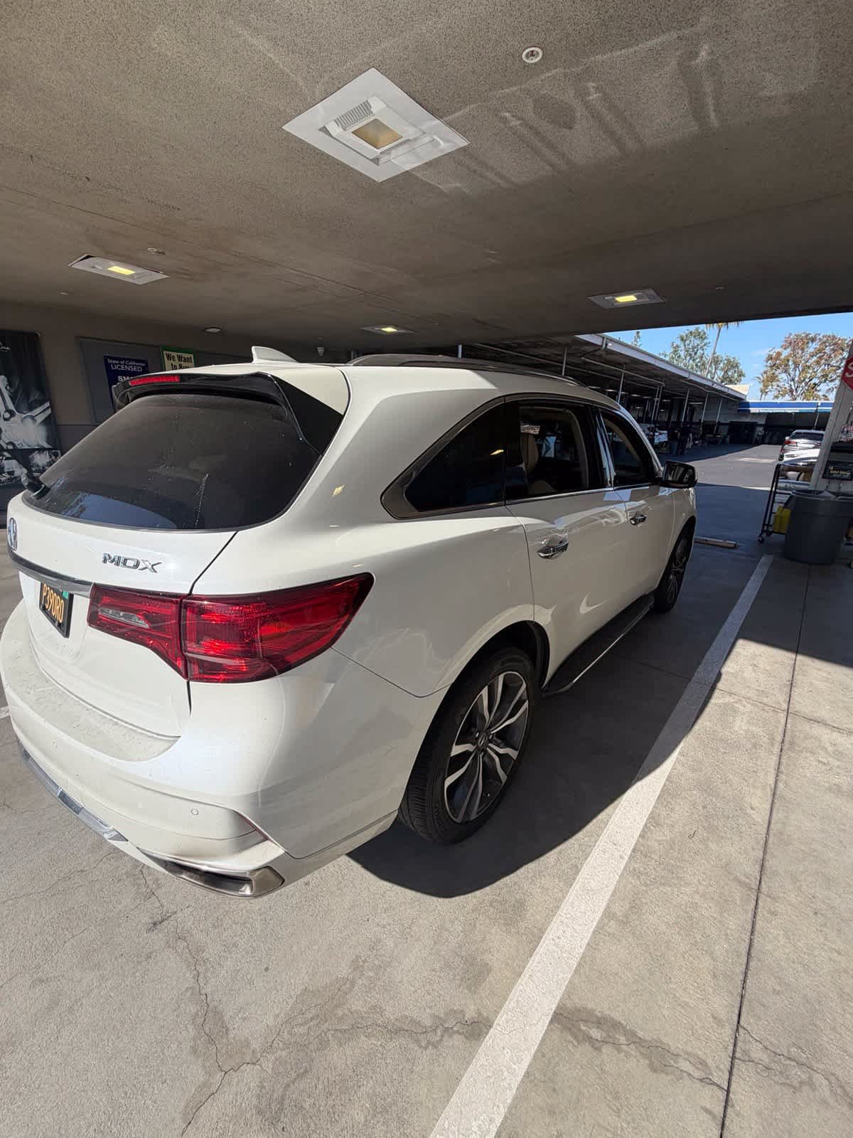 Used 2019 Acura MDX w/ Advance Package FWD image 5