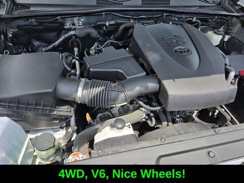 Used 2023 Toyota Tacoma SR AWD/4WD image 17