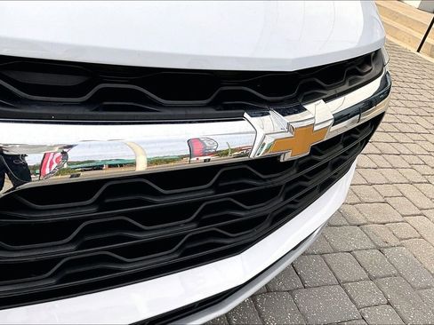 Used 2025 Chevrolet Blazer LT image 32