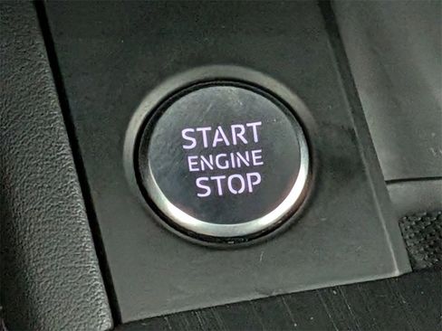 Used 2019 Audi A4 2.0T Premium Plus w/ Premium Plus Package image 18