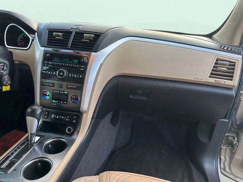 Used 2012 Chevrolet Traverse LTZ image 6