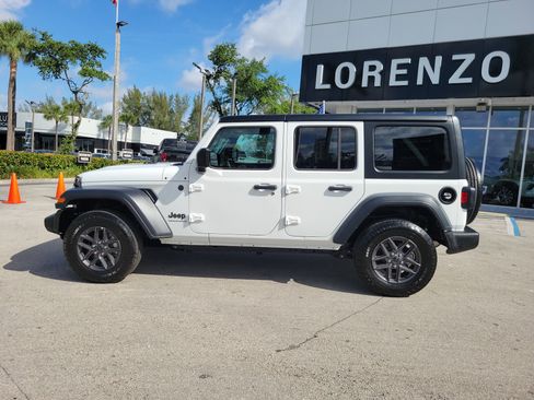 Used 2025 Jeep Wrangler Unlimited Sport AWD/4WD image 8