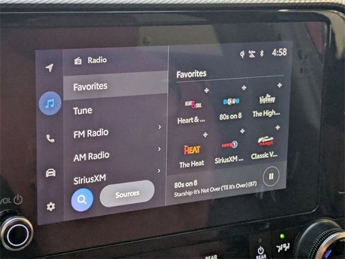 Used 2024 Toyota Highlander FWD image 18