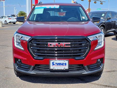 Used 2024 GMC Terrain SLT w/ Elevation Edition image 2
