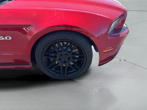 Used 2013 Ford Mustang GT RWD image 35