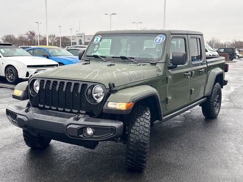 Used 2021 Jeep Gladiator Willys image 7