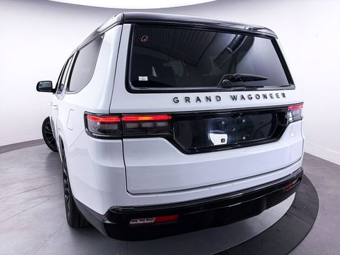 Used 2024 Jeep Grand Wagoneer L Series II w/ Quick Order Packagew 28T AWD/4WD image 15