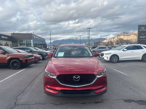 Used 2019 MAZDA CX-5 Touring image 2