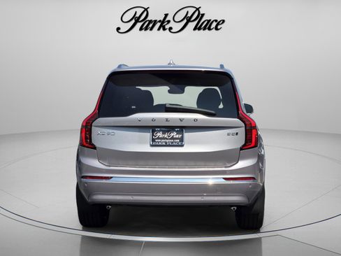 New 2026 Volvo XC90 B5 Core w/ Protection Package Premier image 4