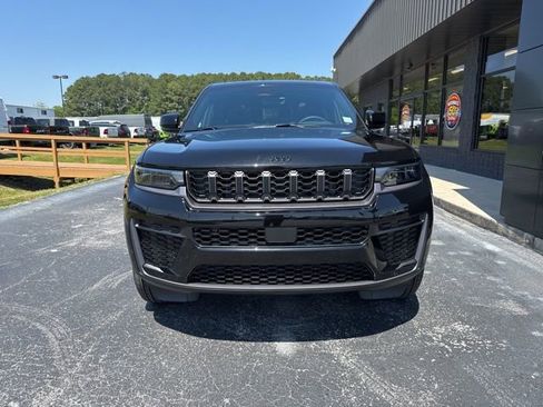 New 2026 Jeep Grand Cherokee L 4WD image 3