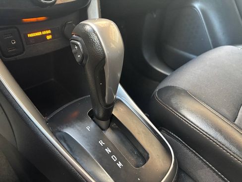Used 2021 Chevrolet Trax LT FWD image 26