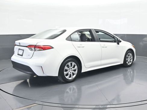 Used 2024 Toyota Corolla LE image 6