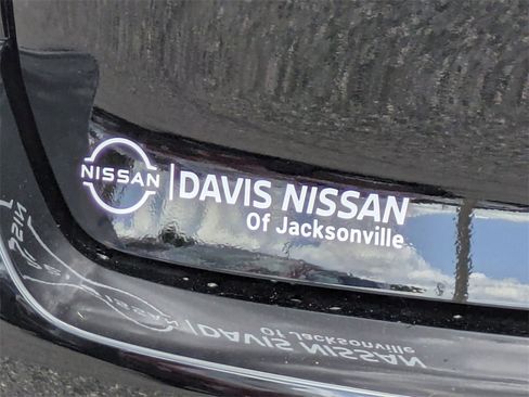 New 2025 Nissan Armada SV image 12