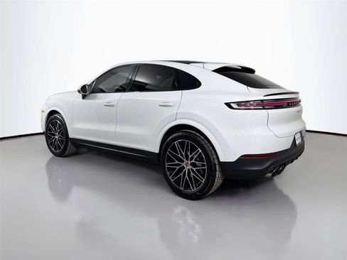 Used 2026 Porsche Cayenne Coupe AWD/4WD image 3