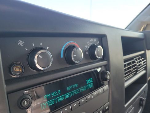 New 2025 Chevrolet Express 3500 Work Van w/ Power Convenience Package image 20