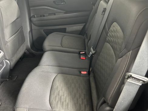 Used 2024 Nissan Pathfinder S w/ Cargo Package FWD image 17
