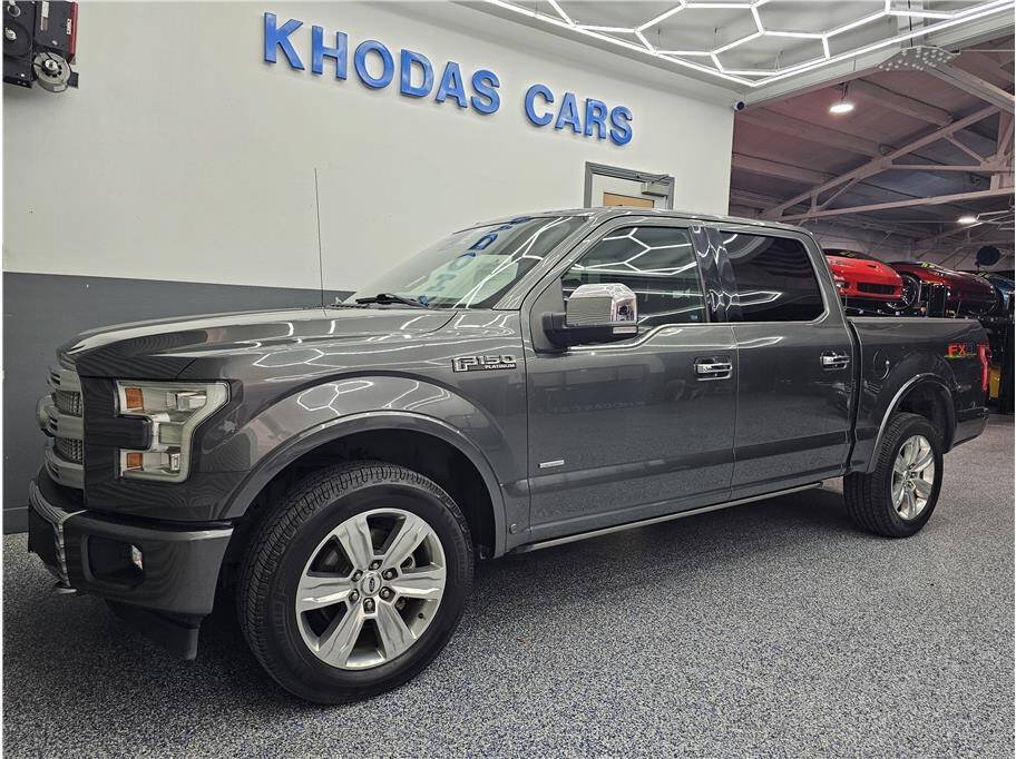 Used 2017 Ford F150 Platinum w/ Equipment Group 701A Luxury AWD/4WD image 2