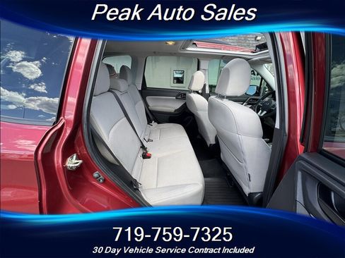 Used 2017 Subaru Forester 2.5i Premium w/ All-Weather Package AWD/4WD image 33