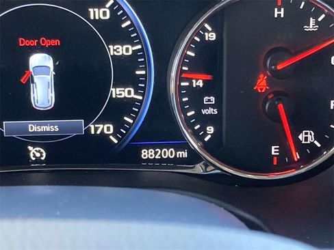 Used 2023 GMC Acadia Denali w/ Trailering Package image 22