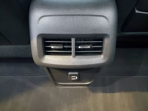 Used 2021 GMC Terrain SLT image 21