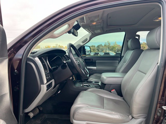Used 2018 Toyota Sequoia SR5 w/ Premium Package AWD/4WD image 29