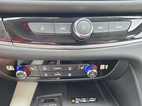 Certified 2023 Buick Enclave Essence image 16