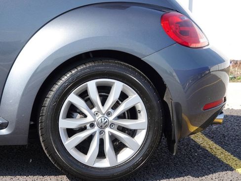 Used 2013 Volkswagen Beetle TDI FWD image 14