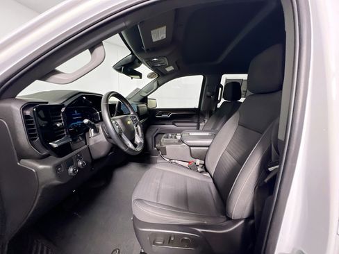 Used 2023 Chevrolet Silverado 1500 LT image 14