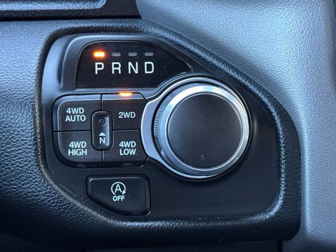 Used 2022 RAM 1500 Big Horn AWD/4WD image 17