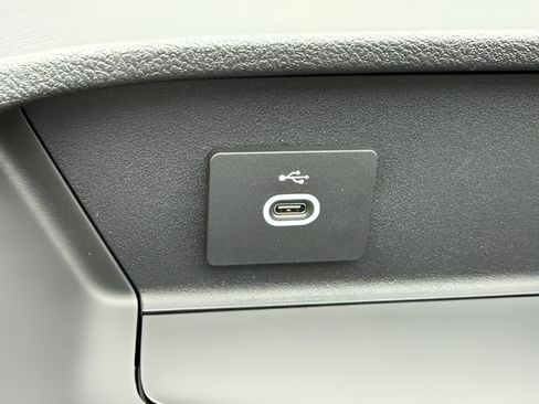 New 2026 Ford Transit 150 148 Medium Roof AWD image 12