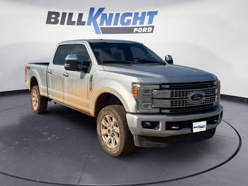Used 2017 Ford F250 Platinum w/ FX4 Off-Road Package image 7