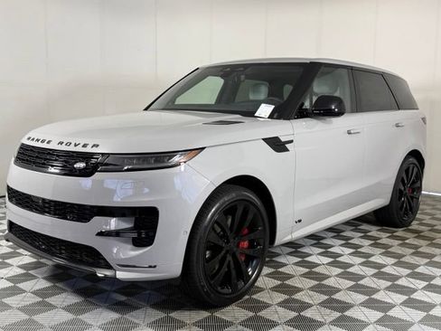 New 2026 Land Rover Range Rover Sport Dynamic SE AWD/4WD image 2