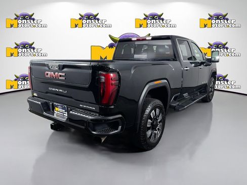 Used 2025 GMC Sierra 2500 Denali image 5