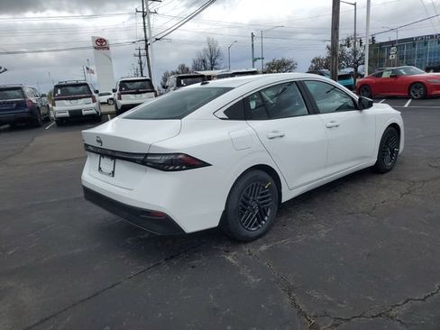 New 2026 Nissan Sentra SV w/ Floor Mat Package image 7