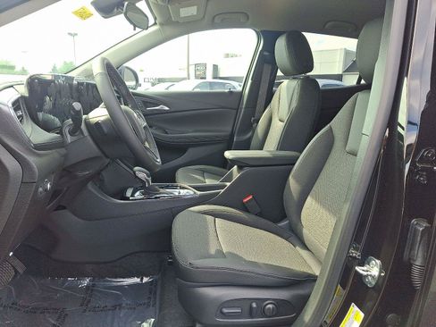 New 2026 Buick Encore GX Preferred w/ Advanced Technology Package AWD/4WD image 7