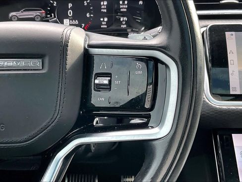 Used 2021 Land Rover Range Rover Velar R-Dynamic S image 17