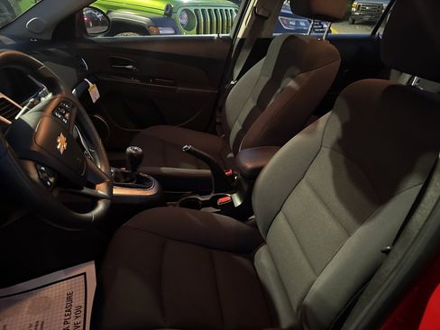 Used 2016 Chevrolet Cruze LT w/ Sun And Sound Package image 31