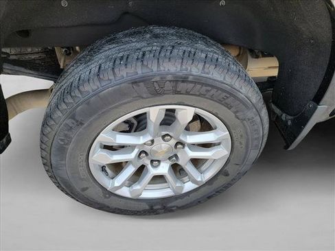 Used 2022 Chevrolet Silverado 1500 LT RWD image 11