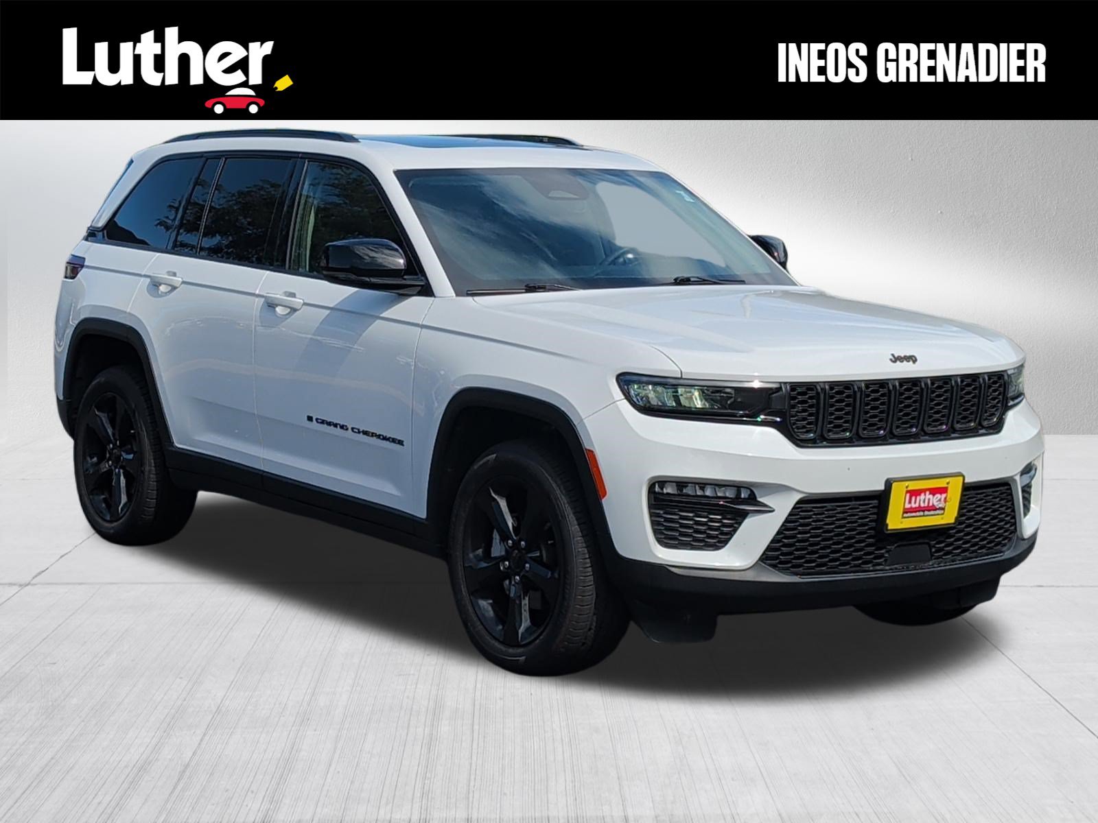 Used 2023 Jeep Grand Cherokee Limited w/ Black Appearance Package AWD/4WD image 1