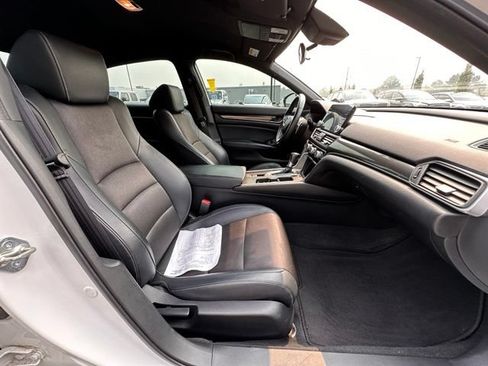 Used 2018 Honda Accord Sport image 28