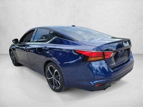 Used 2024 Nissan Altima 2.5 SR FWD image 7