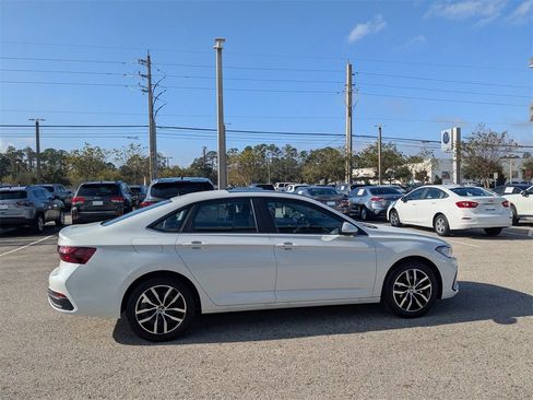 New 2026 Volkswagen Jetta SE image 9