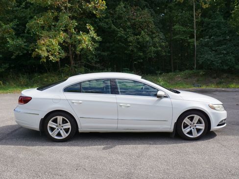 Used 2016 Volkswagen CC Sport image 6
