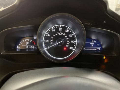 Used 2017 MAZDA MAZDA3 Sport w/ Preferred Equipment Package FWD image 23