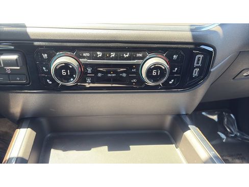 Used 2024 Chevrolet Silverado 3500 High Country w/ High Country Premium Package AWD/4WD image 12