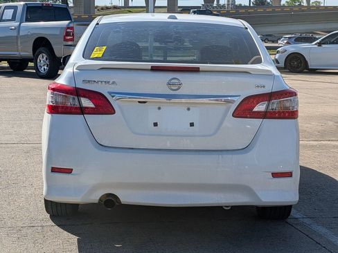 Used 2015 Nissan Sentra SR w/ SR Premium Package image 5