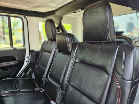 Used 2025 Jeep Wrangler Unlimited Rubicon w/ Safety Group AWD/4WD image 24